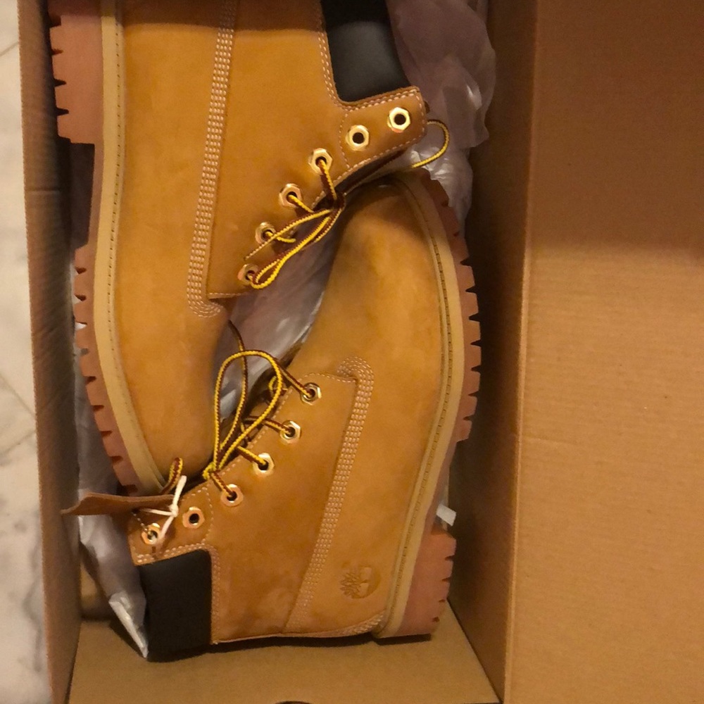 Timberlands size 5 youth